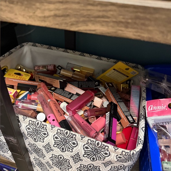 Health & Beauty - Unlisted - Shelf Pulls - Picture 14 of 16